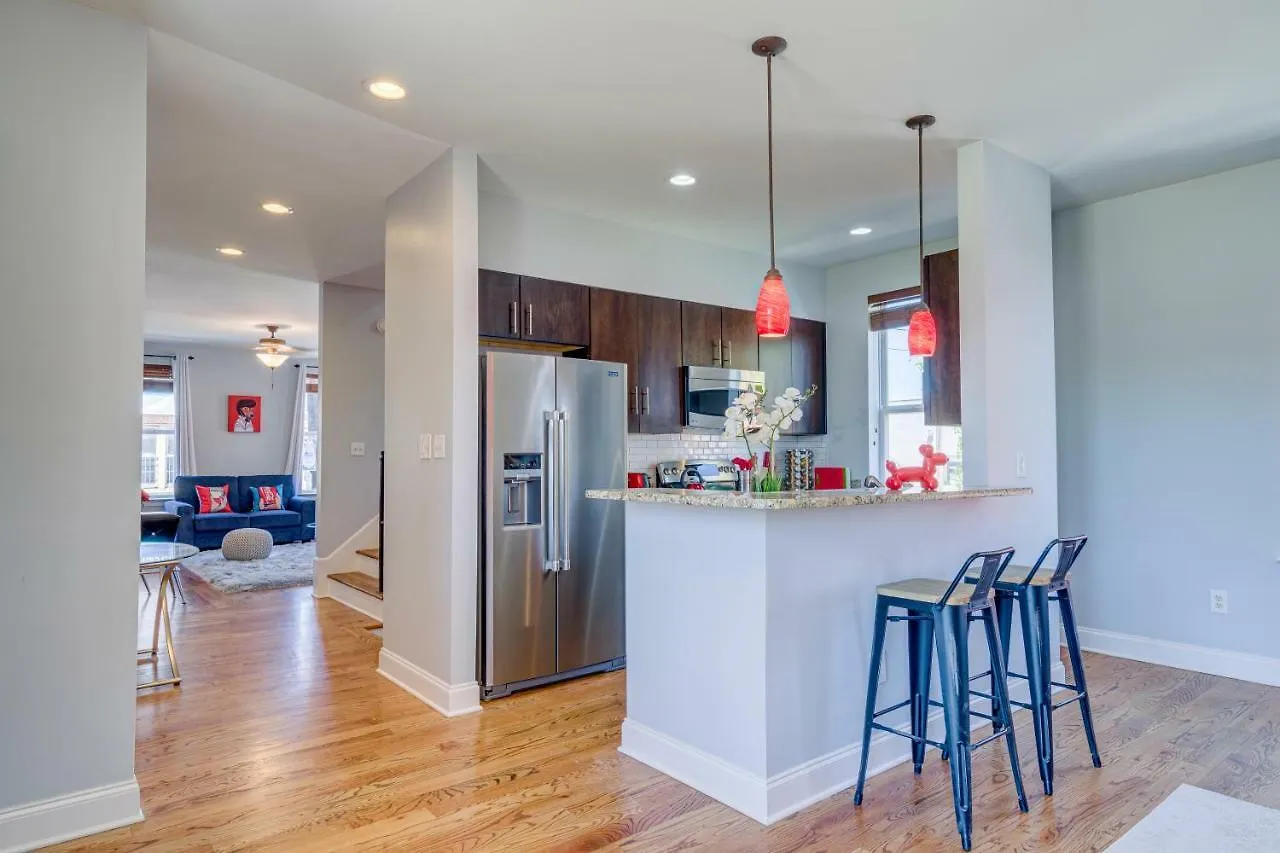 3 Blocks To Beale, 4B 6B, Garage, Roof Top Deck, Hot Tub, View, Sleeps 18 Memphis Stany Zjednoczone Ameryki