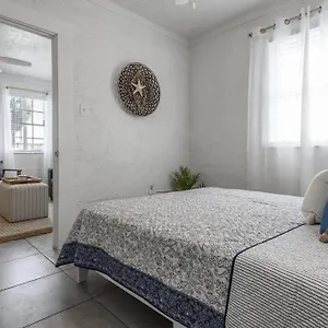 https://the-sea-house-waterfront-apt-by-downtown.hotelstampa.org