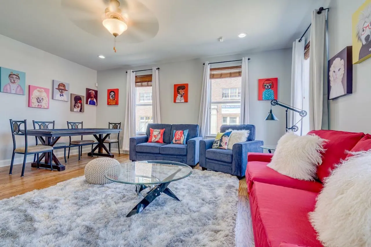 Villa 3 Blocks To Beale, 4B 6B, Garage, Roof Top Deck, Hot Tub, View, Sleeps 18 Memphis
